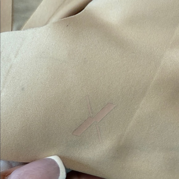 Knix Light Tan Sand Seamless Revolution Bra - M++ - see size guide approx 34F - Picture 3 of 6